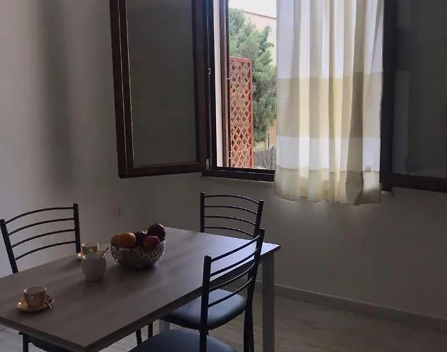 Via Cala Sisine 公寓 圣玛丽亚纳瓦雷